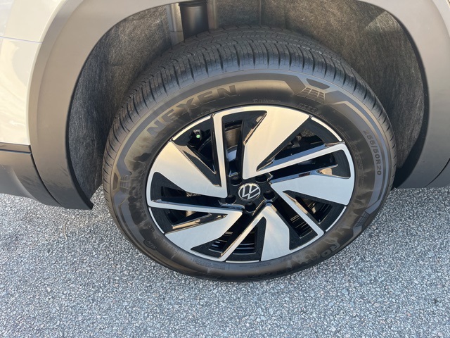 2026 Volkswagen Atlas SE Technology photo 22