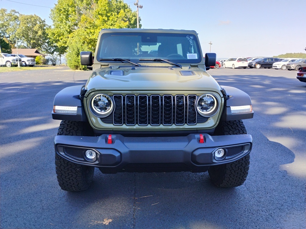 2025 Jeep Wrangler Rubicon photo 2