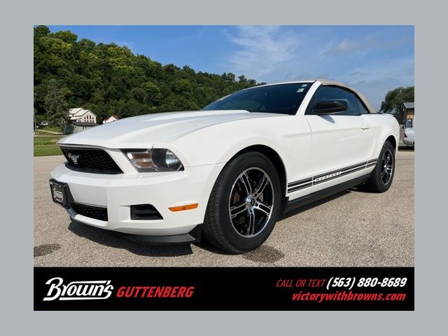 2012 Ford Mustang V6 Premium's photo