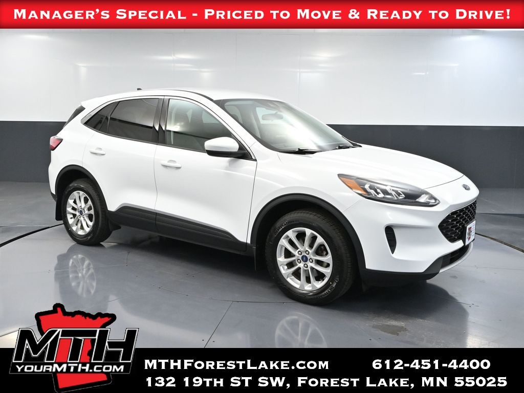 2021 Ford Escape SE's photo