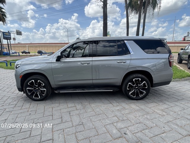 2023 Chevrolet Tahoe LS photo 4