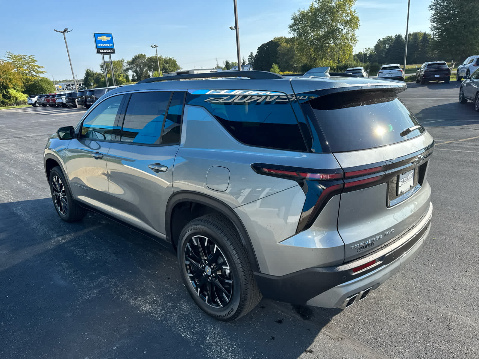 2025 Chevrolet Traverse photo 11