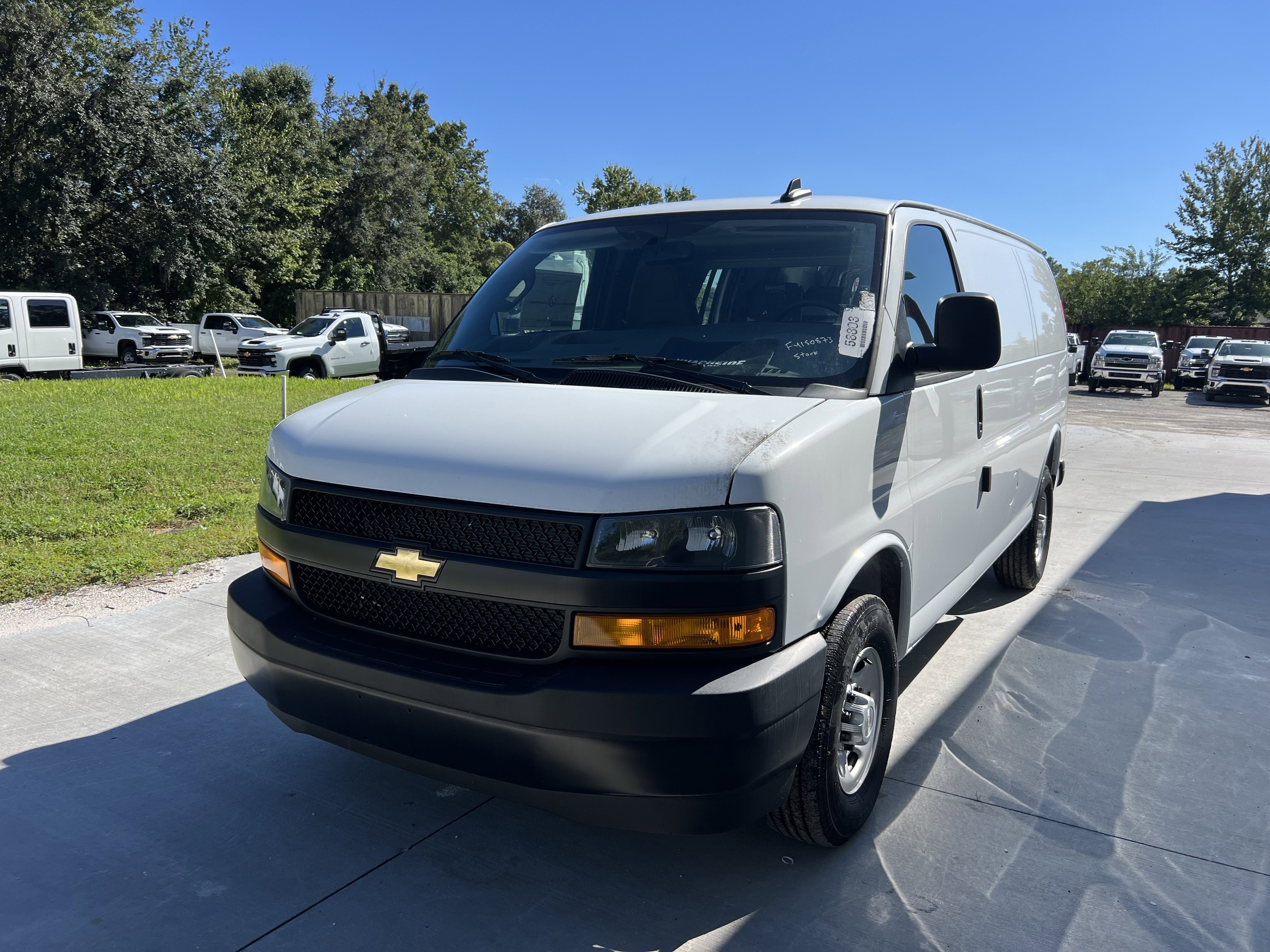 2025 Chevrolet Express Cargo Work Van's photo