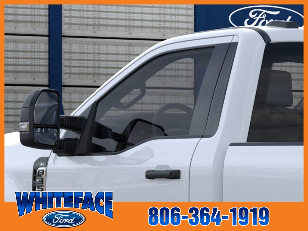 2025 Ford F-350 photo 18