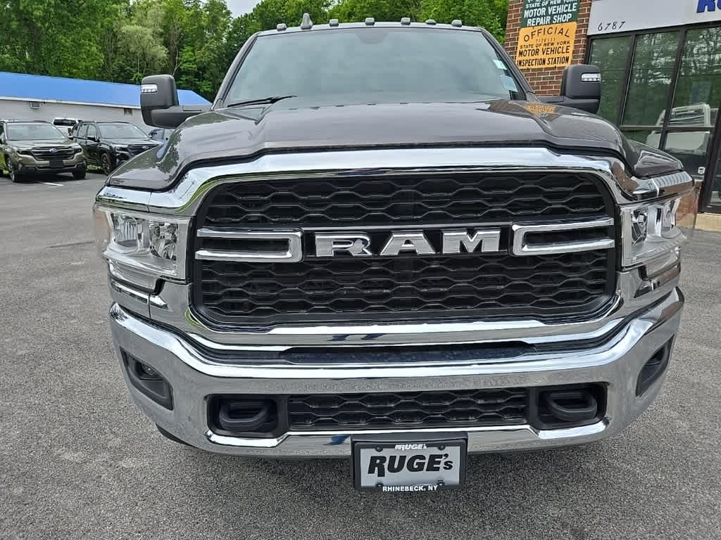 2023 Ram 2500 Tradesman photo 2