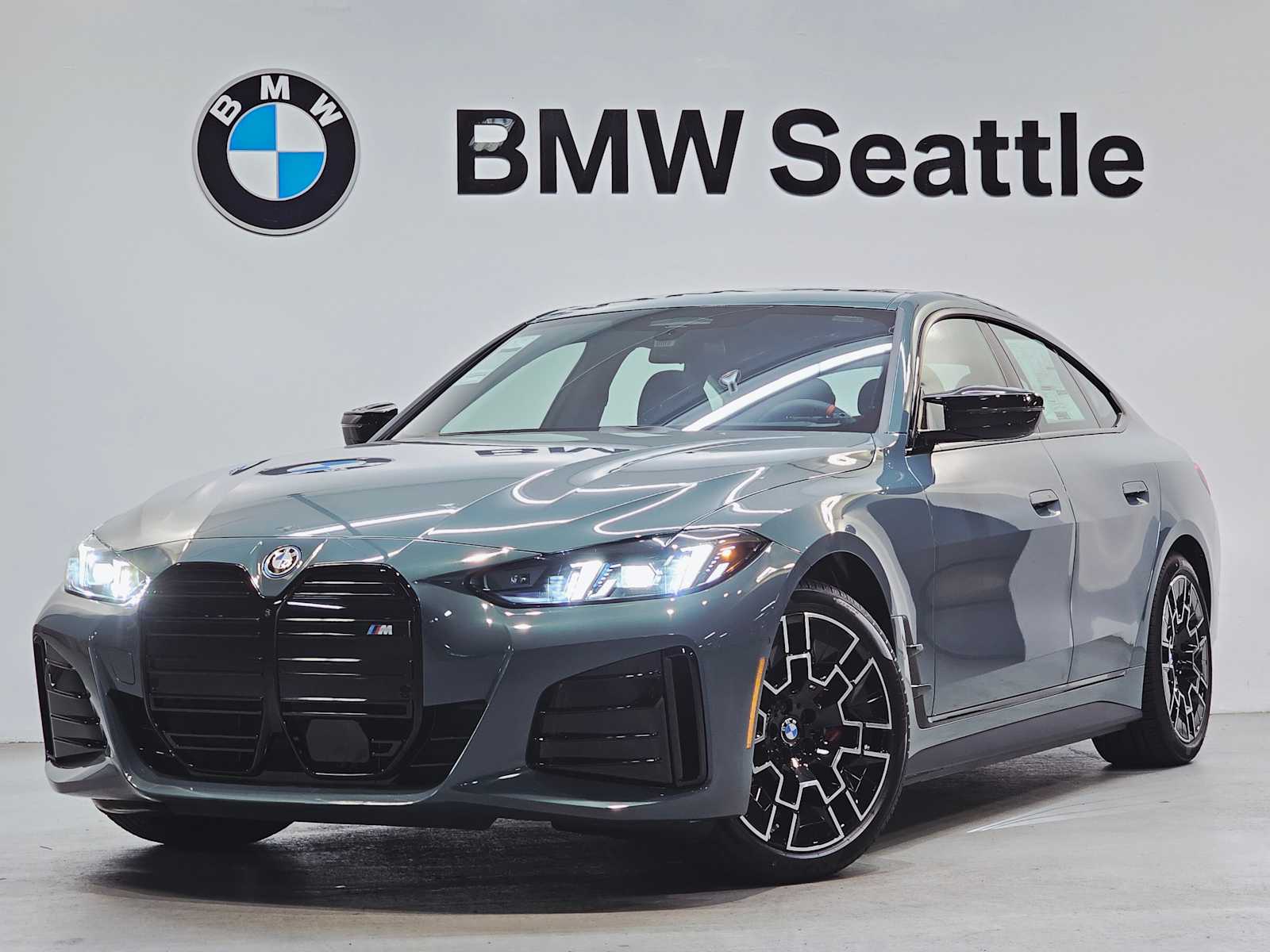 2025 BMW i4 M50's photo