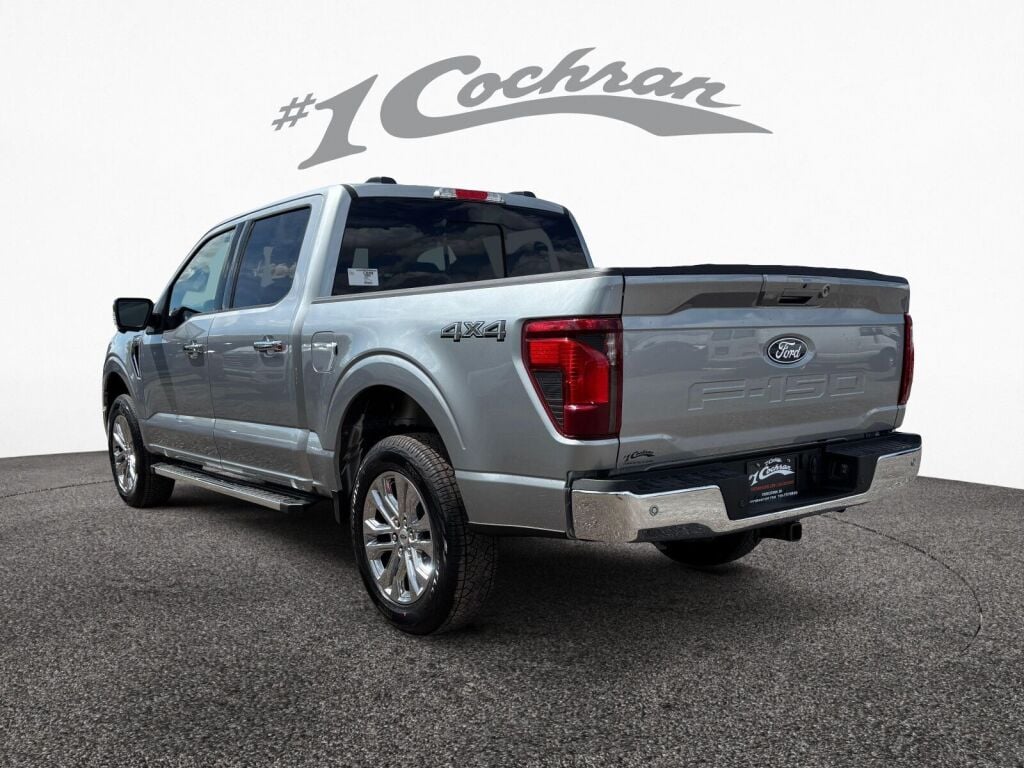 2025 Ford F-150 XLT photo 4