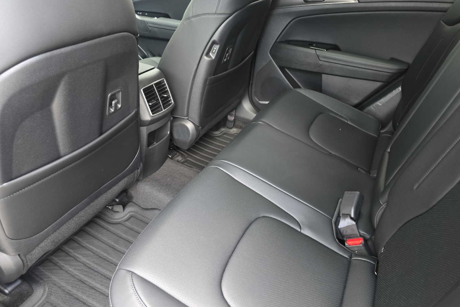 2025 Kia Sportage Hybrid EX photo 7