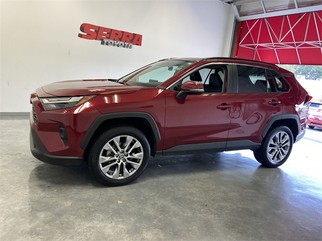 2023 Toyota RAV4 XLE Premium photo 14