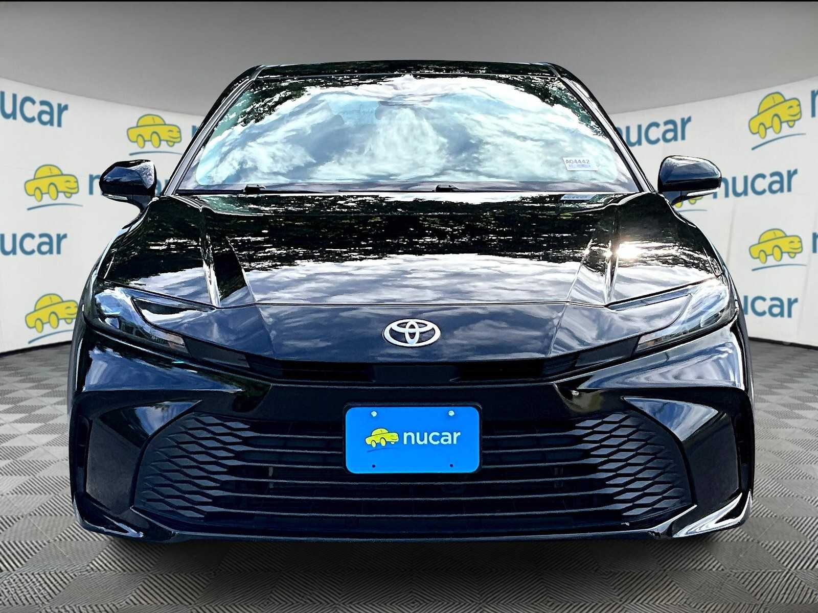 2025 Toyota Camry LE photo 2