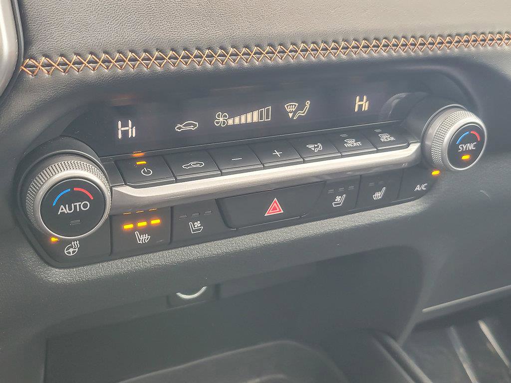 2023 MAZDA CX-50 - Image 17