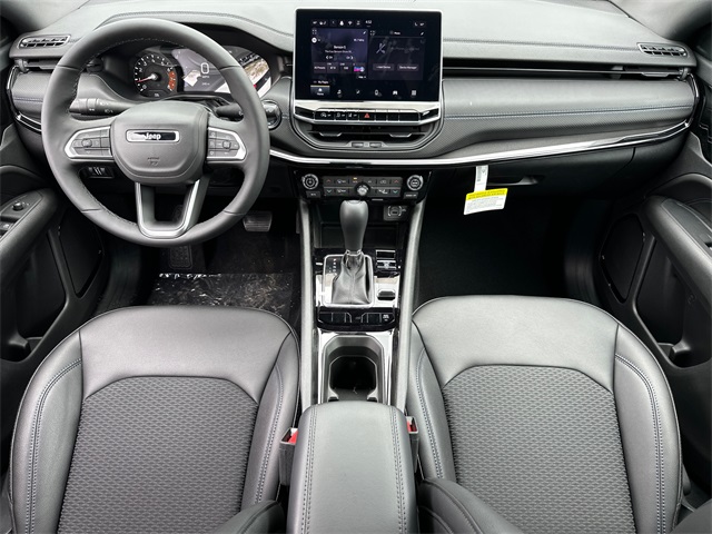 2025 Jeep Compass Latitude photo 15