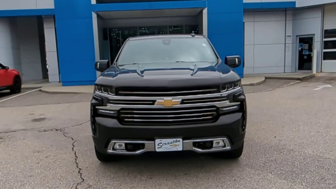 2019 Chevrolet Silverado 1500 High Country photo 3