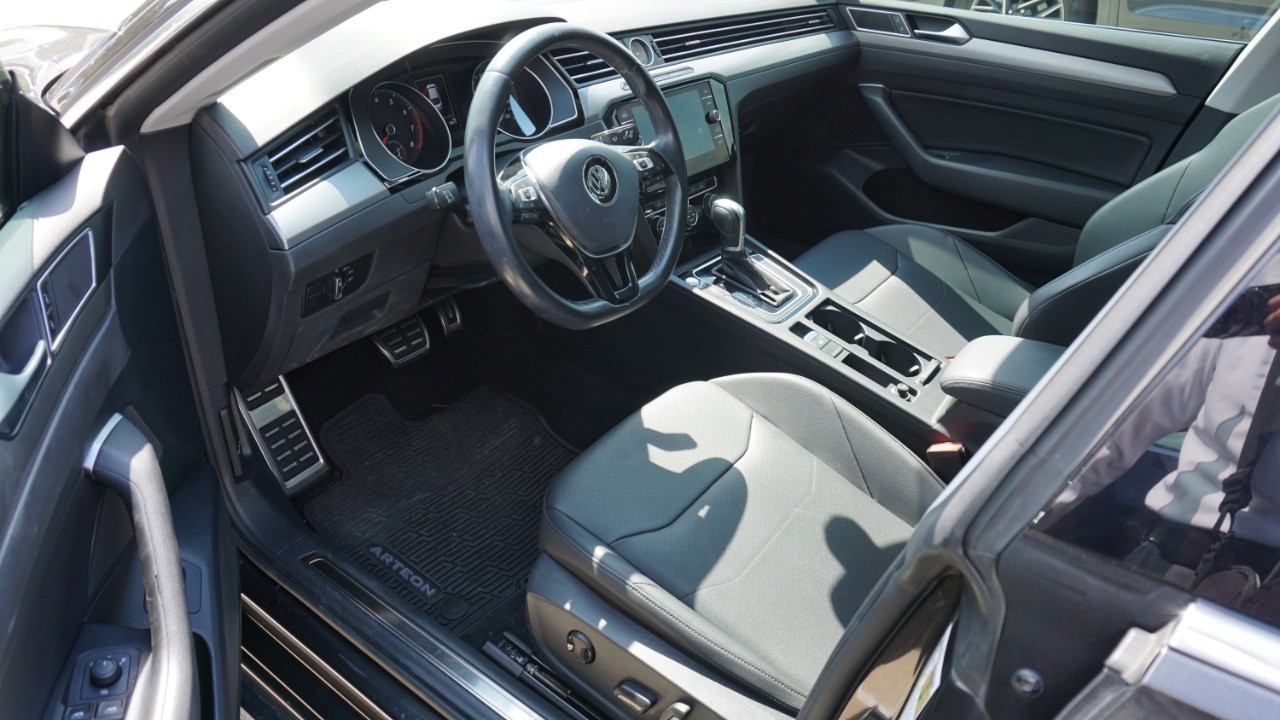 2019 Volkswagen Arteon SE photo 5