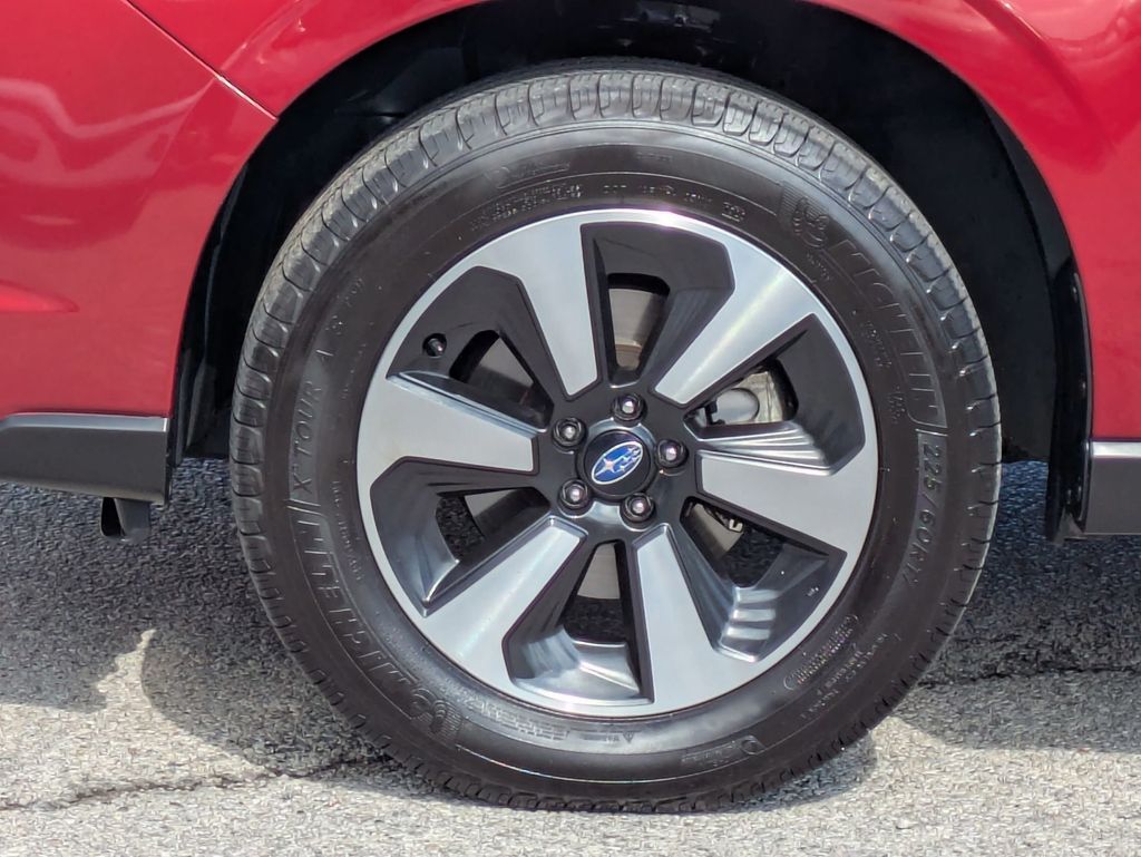 2017 Subaru Forester 2.5i photo 8