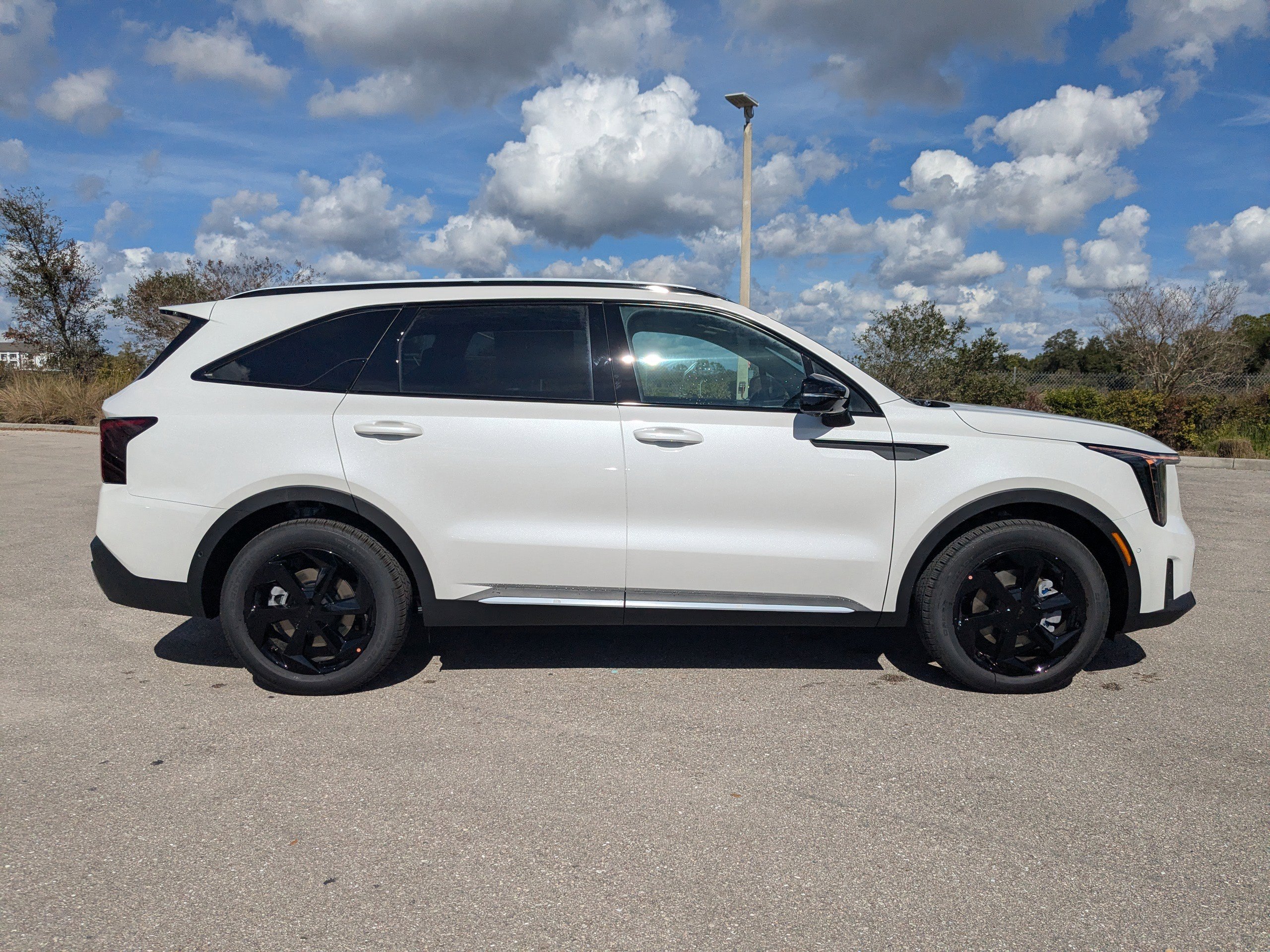 2026 Kia Sorento Hybrid X-Line SX Prestige photo 2