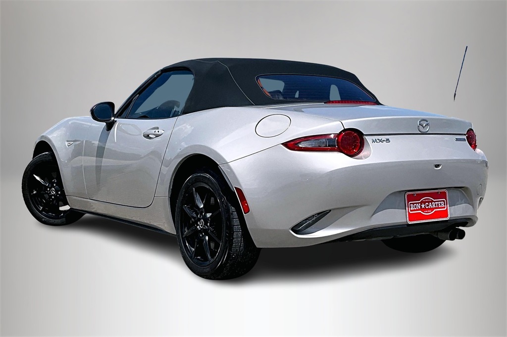 2022 Mazda MX-5 Miata Miata Sport photo 4