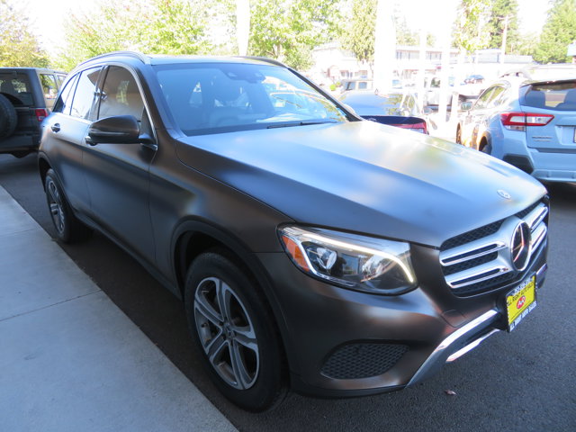 2018 Mercedes Benz GLC 300 4MATIC photo 6