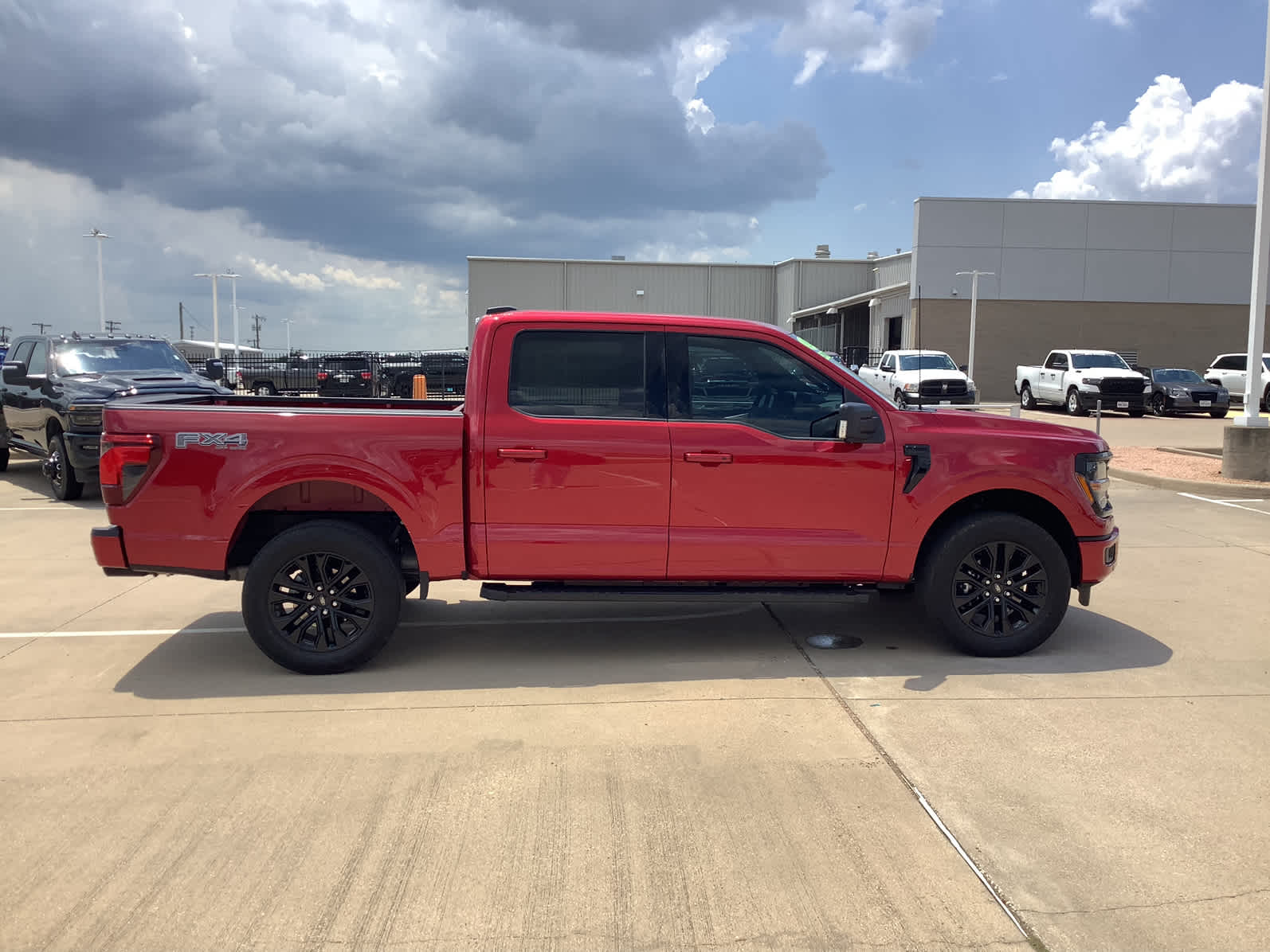 2024 Ford F-150 XLT photo 4