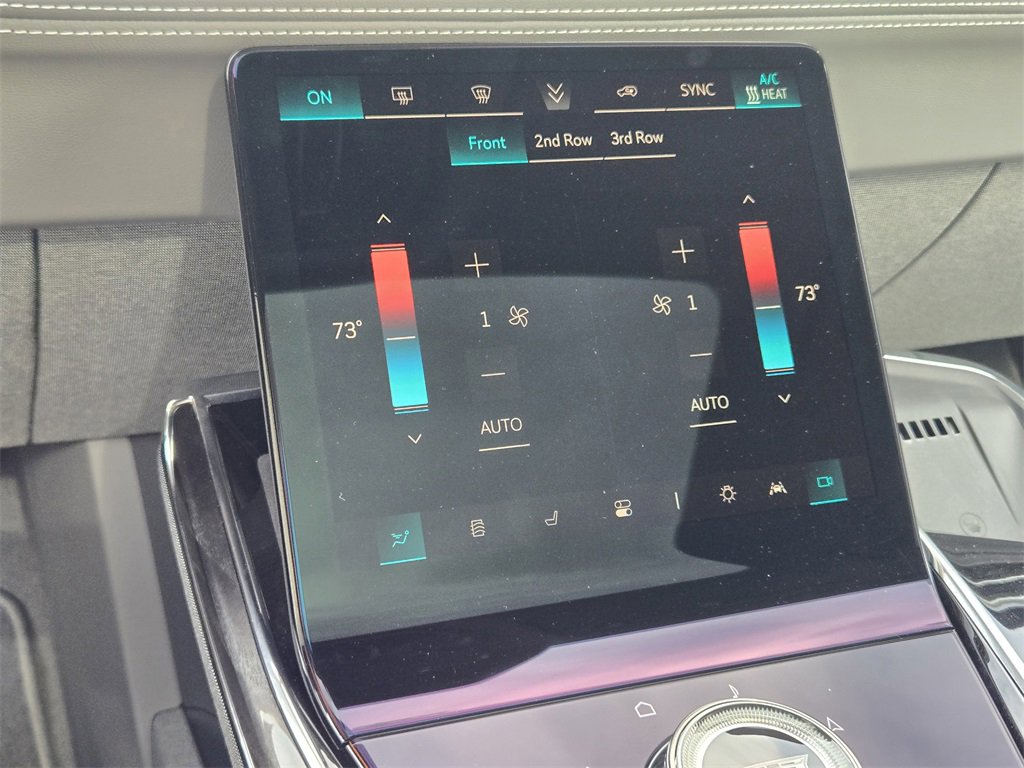 2025 Cadillac Escalade IQ Luxury photo 18