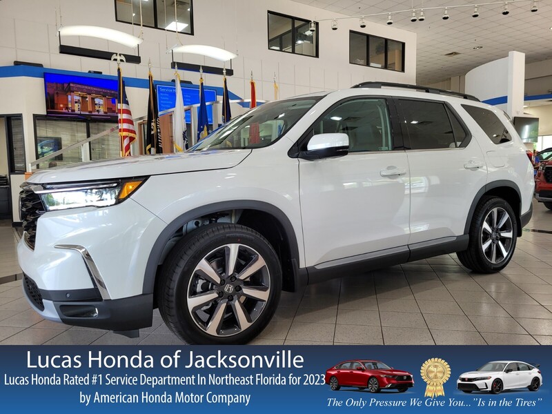 2025 Honda Pilot Touring's photo