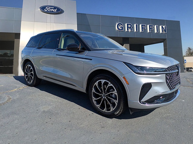 2025 Lincoln Nautilus Reserve's photo