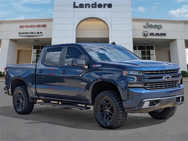 2021 Chevrolet Silverado 1500 RST photo 3