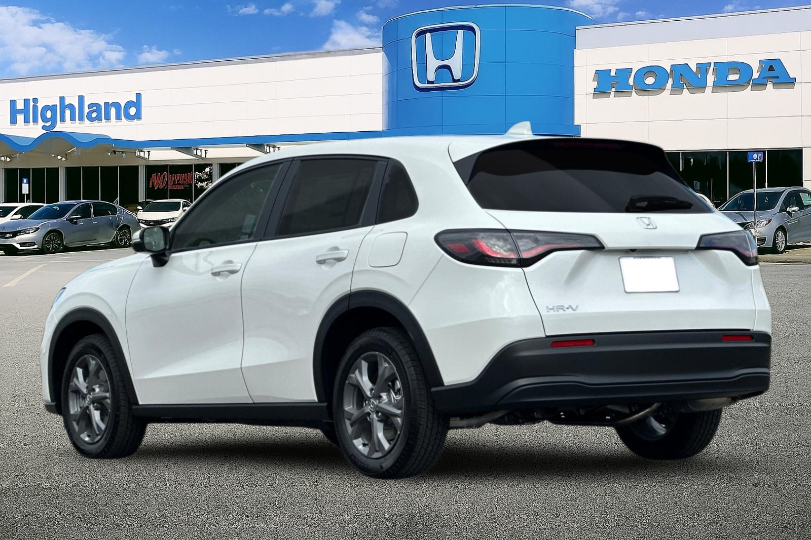 2026 Honda HR-V LX photo 2