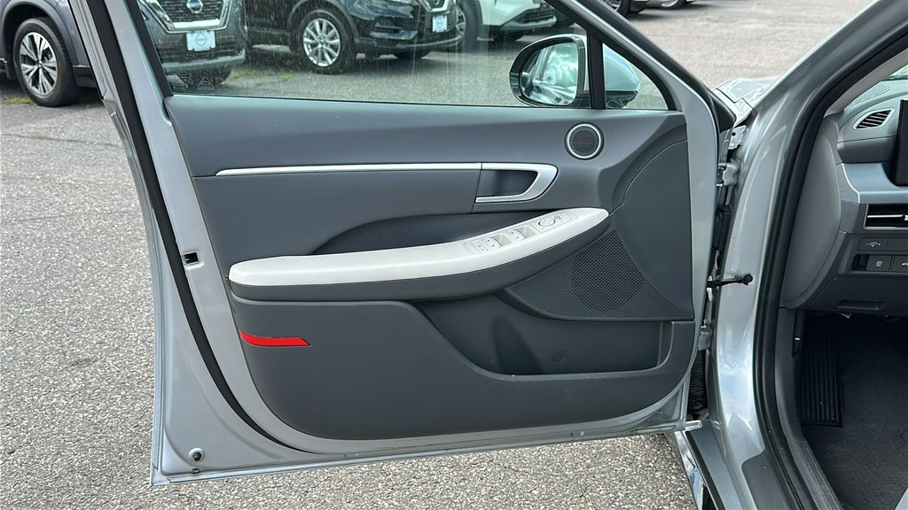 2024 Hyundai Sonata SEL photo 9