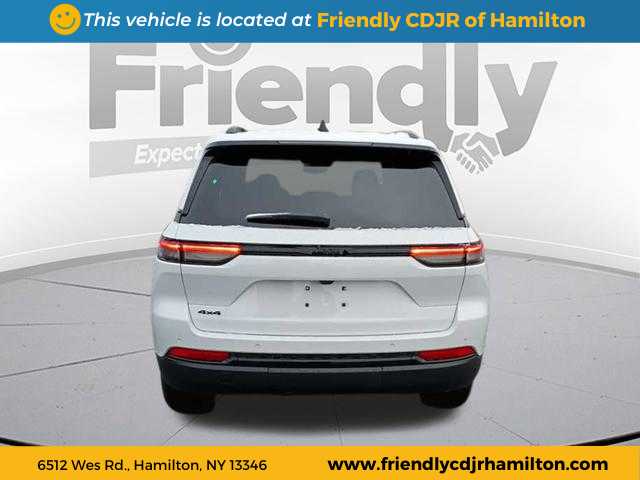 2025 Jeep Grand Cherokee Laredo Altitude X photo 4