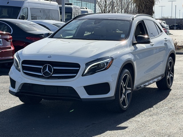 2017 Mercedes-Benz GLA-Class GLA250's photo