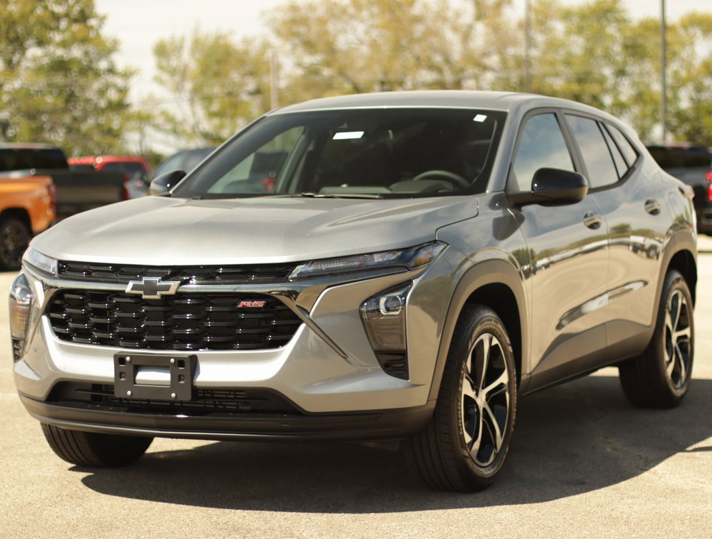 2025 Chevrolet Trax photo 3