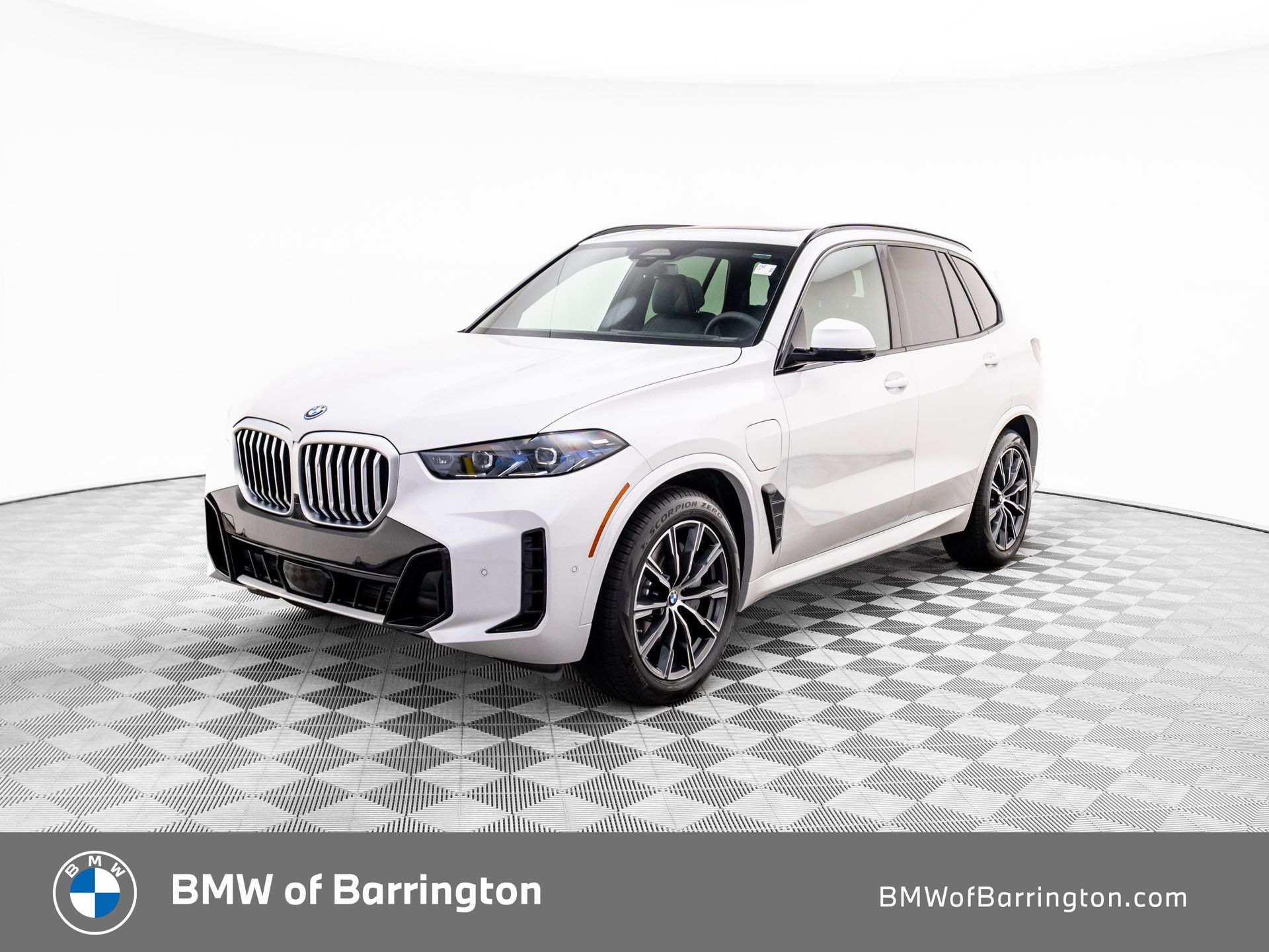2026 BMW X5 50e's photo
