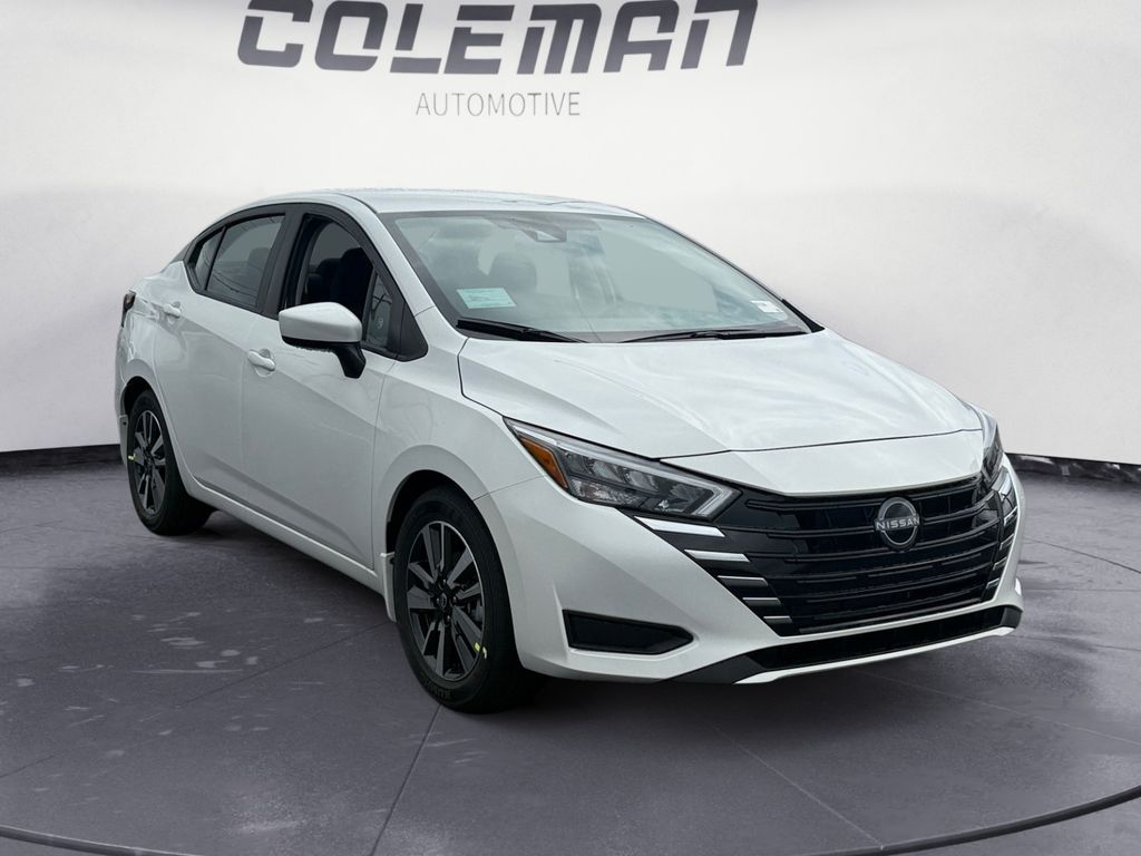 2025 Nissan Versa 1.6 SV photo 7