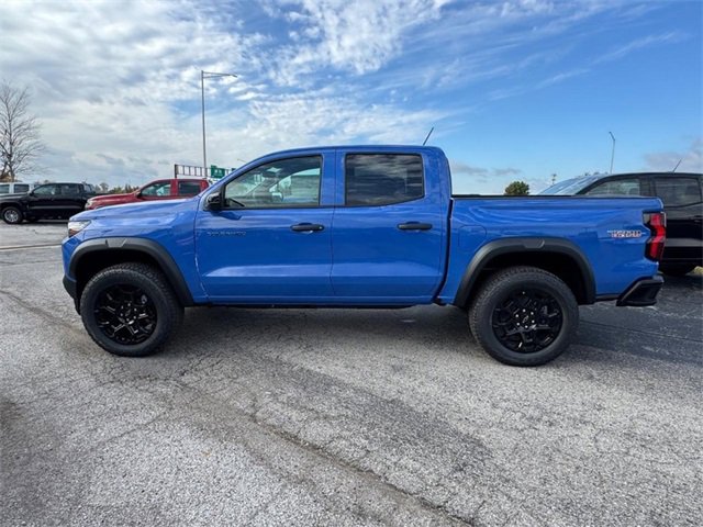 2026 Chevrolet Colorado Trail Boss photo 2