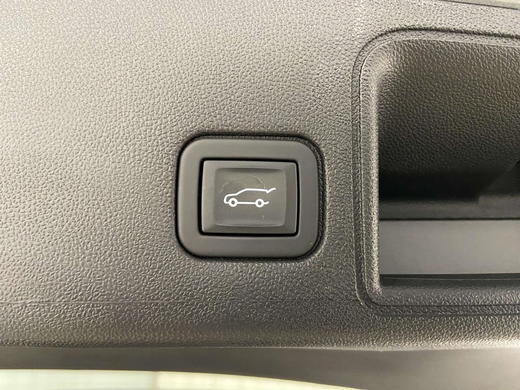 2023 Gmc Terrain SLE photo 9