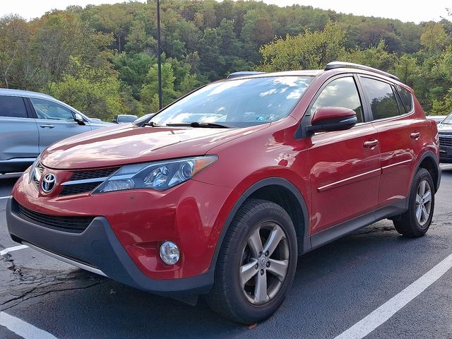 2013 Toyota RAV4 XLE photo 2