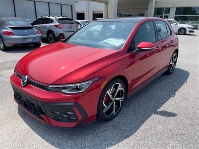 2025 Volkswagen Golf GTI SE photo 3