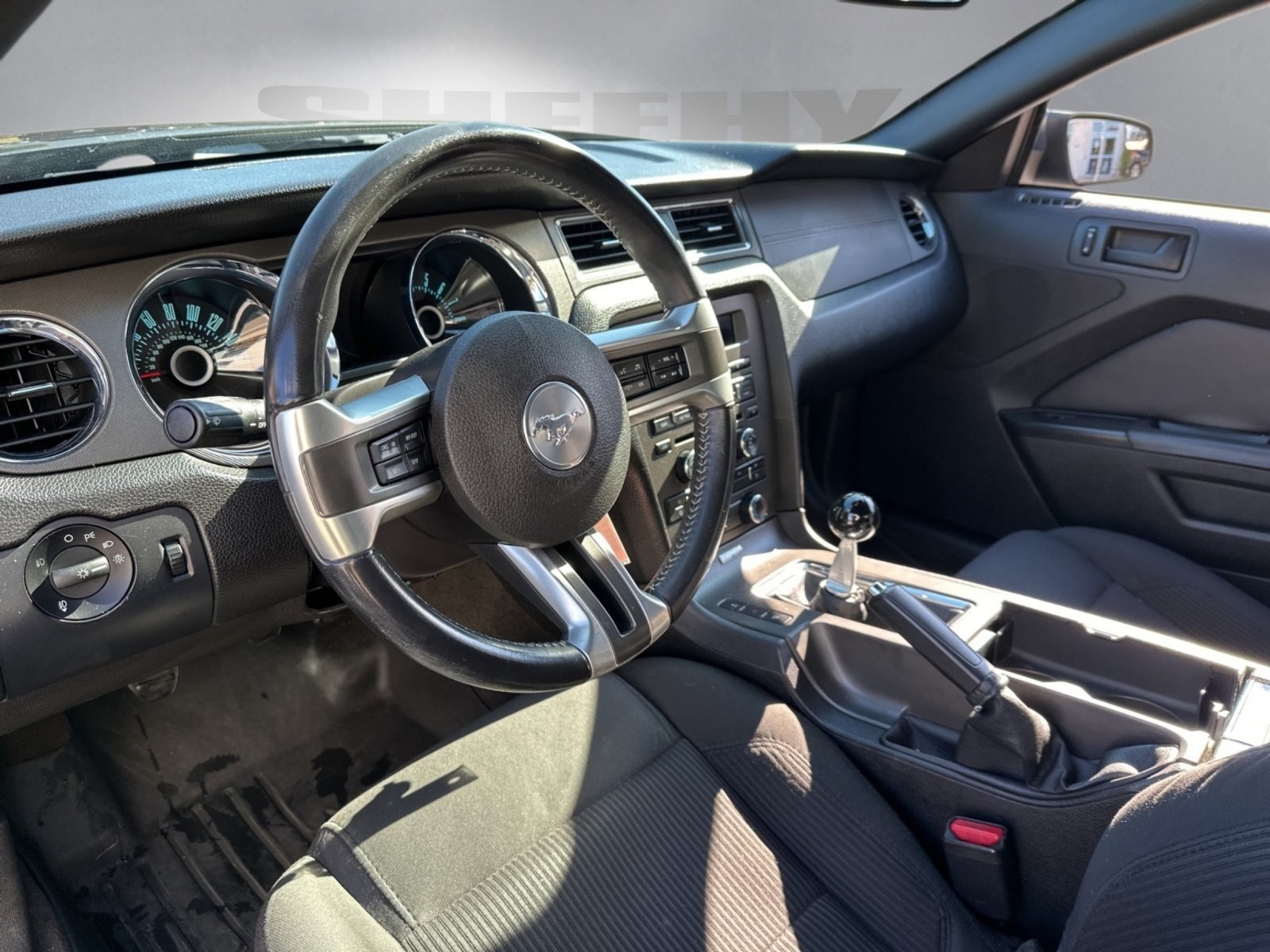 2013 Ford Mustang GT photo 3