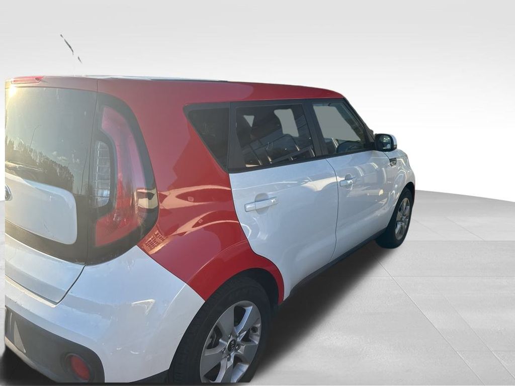2017 Kia Soul Base photo 4