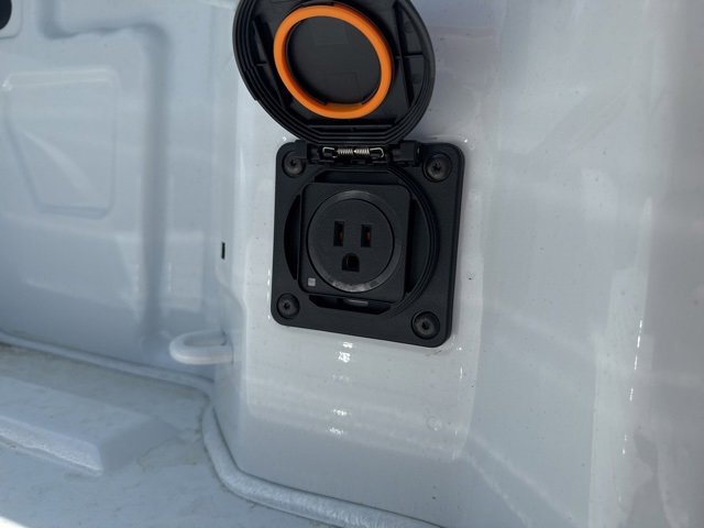 2025 Chevrolet Silverado 1500 LT photo 15