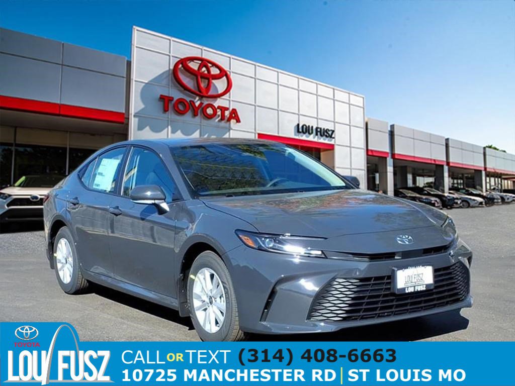 2026 Toyota Camry LE's photo