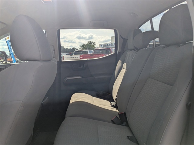 2019 Toyota Tacoma SR5 photo 14