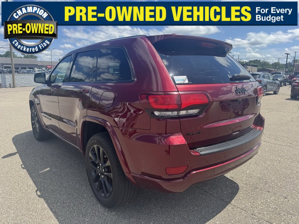 2021 Jeep Grand Cherokee Laredo X photo 2