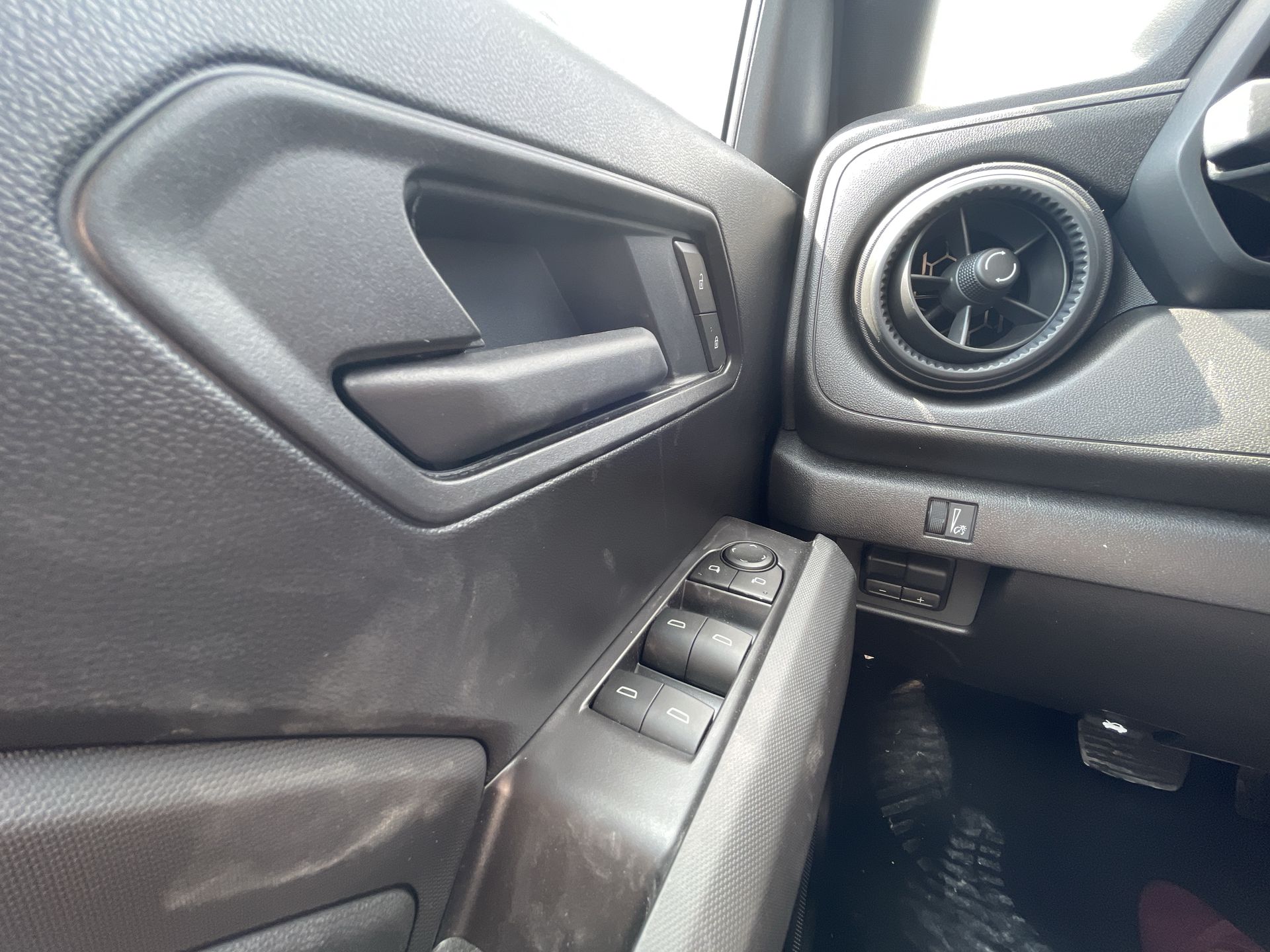 2026 Chevrolet Colorado Work Truck photo 42