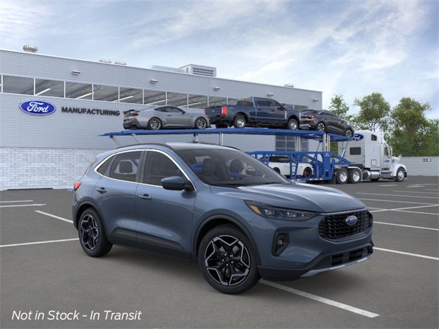 2026 Ford Escape Hybrid Platinum photo 4