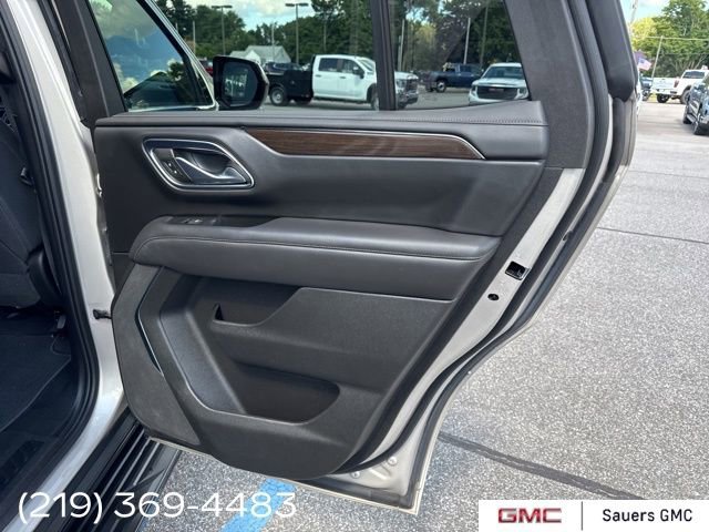 2022 Gmc Yukon SLE photo 24