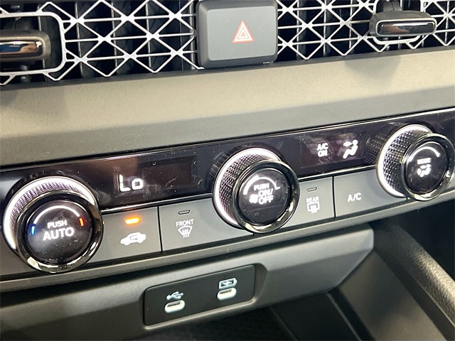 2025 Honda Accord LX photo 17
