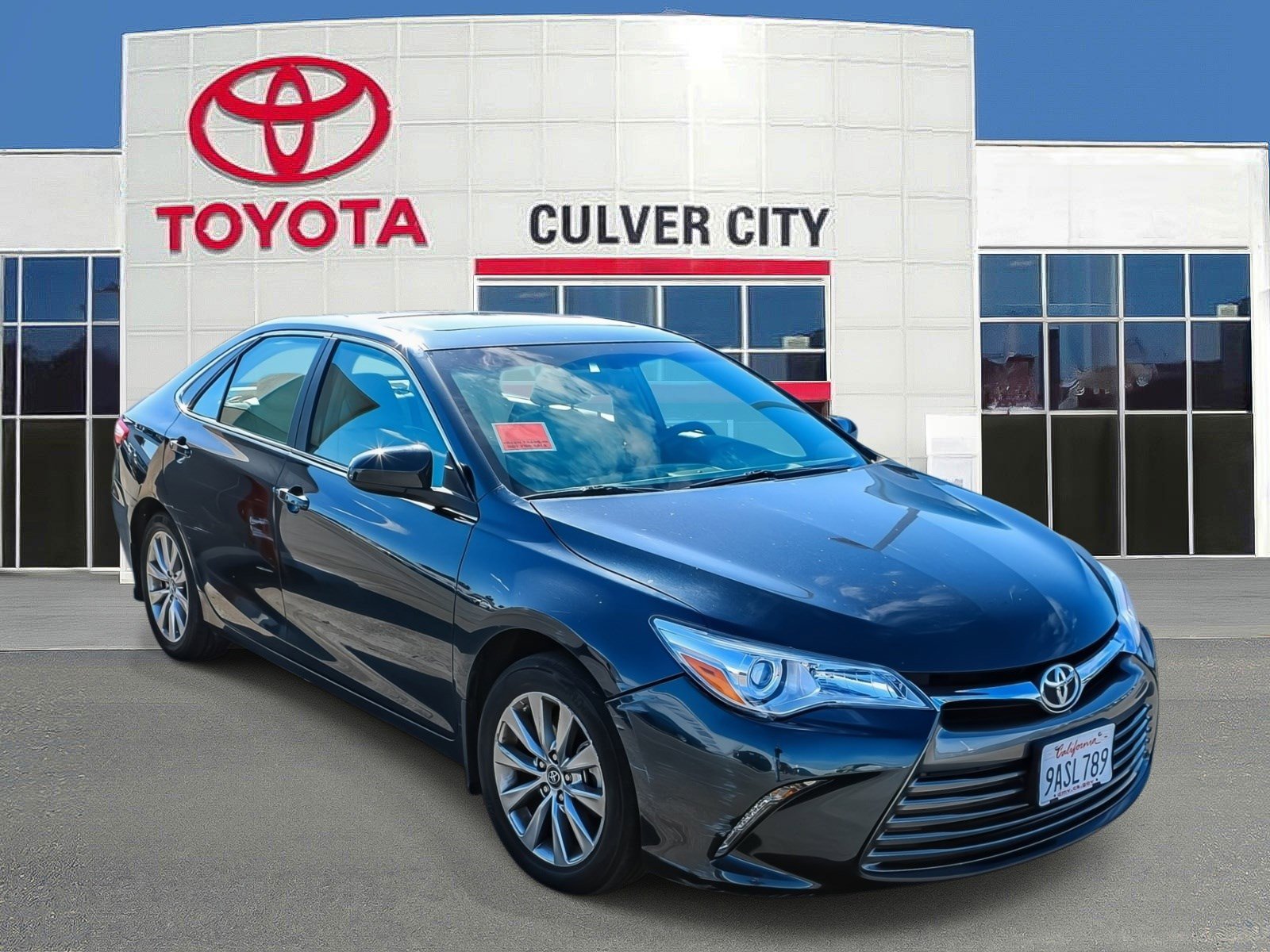2016 Toyota Camry XLE