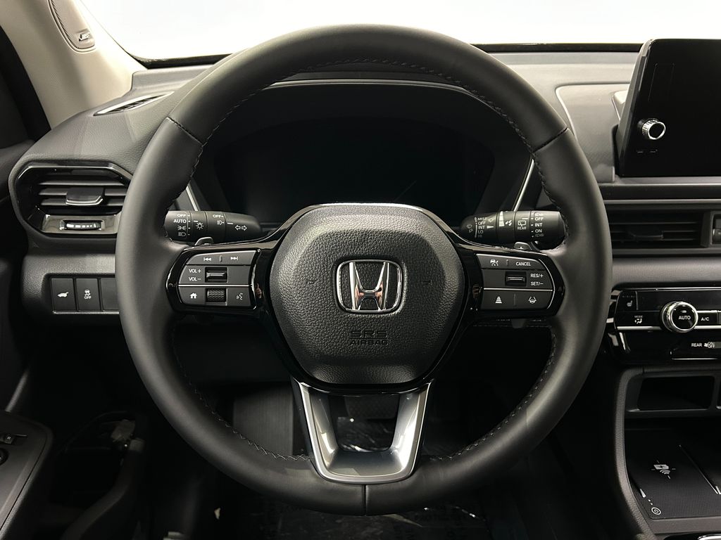 2025 Honda Pilot Touring photo 11
